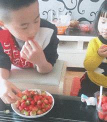 穷养儿子富养女吃瓜视频,揭秘吃瓜视频中的育儿观念大碰撞